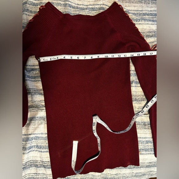 89th & Madison Wine Off-the-Shoulder Sweater - Picture 7 of 9